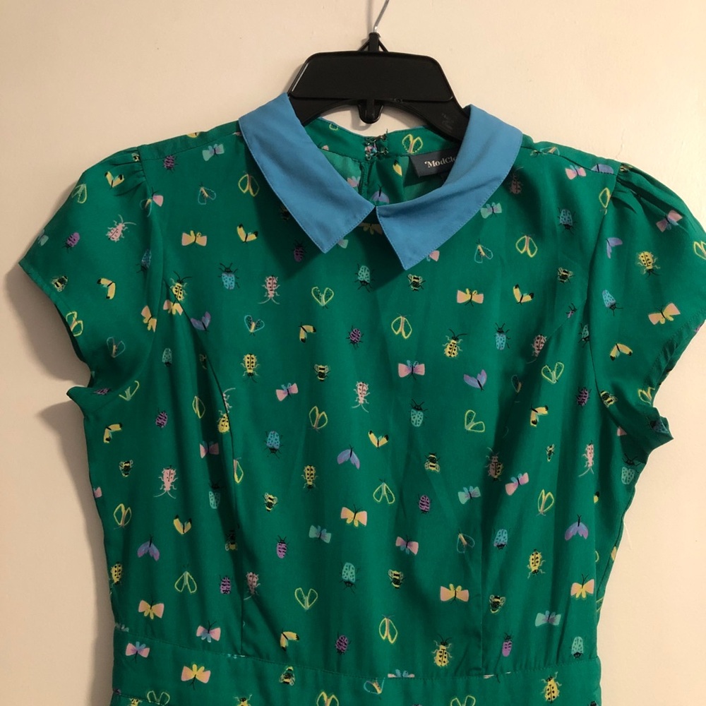 Green Floral Print Women’s Dress - Picture 3 of 10
